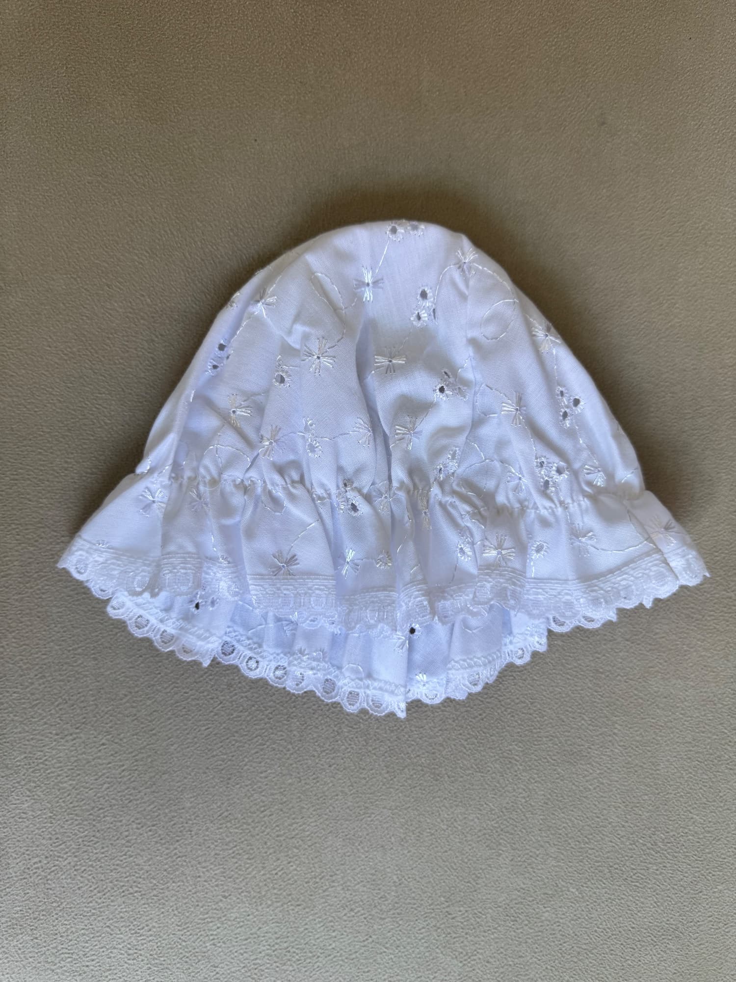 White lace cap